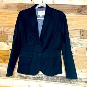 Banana Republic size 4 stretch black double button closure blazer with pockets